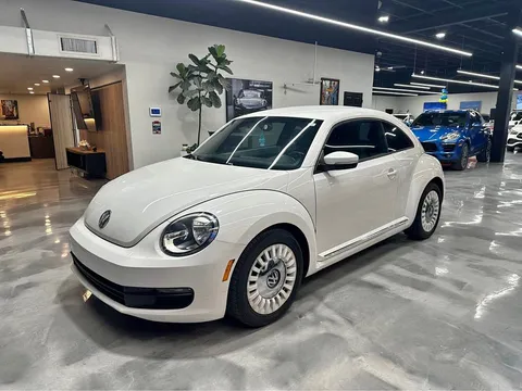 2014 Volkswagen Beetle 1.8T Hatchback 2D