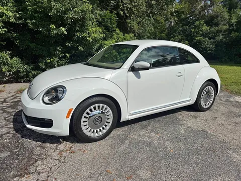 2014 Volkswagen Beetle 1.8T Hatchback 2D