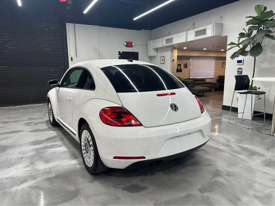 2014 Volkswagen A5 Beetle - Image 4 of 9