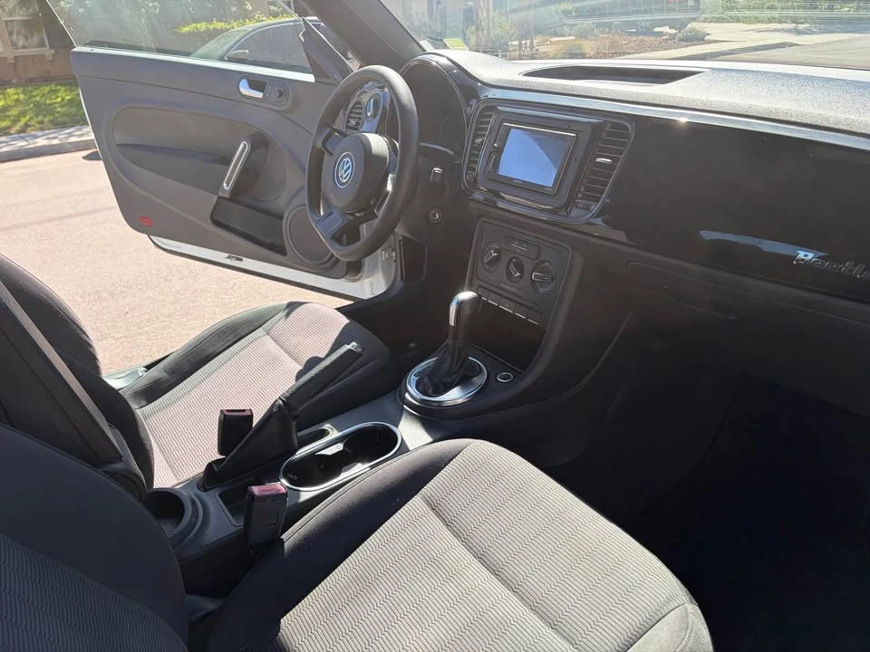 2014 Volkswagen A5 Beetle - Image 11 of 14