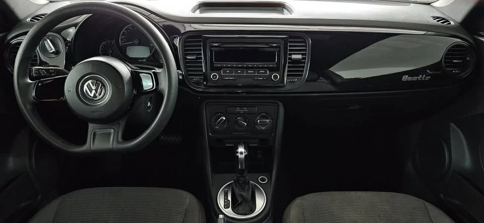 2014 Volkswagen A5 Beetle - Image 9 of 17