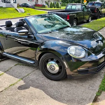 2014 Volkswagen Beetle 1.8T S Convertible