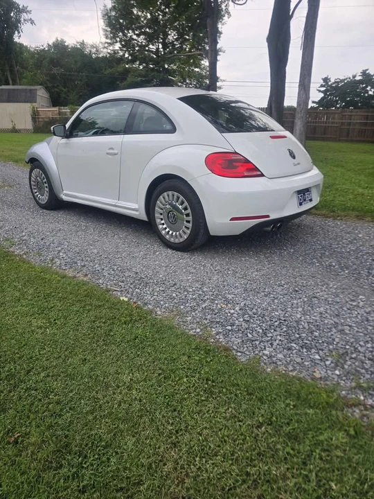 2014 Volkswagen A5 Beetle - Image 3 of 10