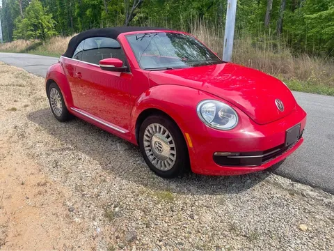 2014 Volkswagen Beetle 1.8T SE Convertible 2D
