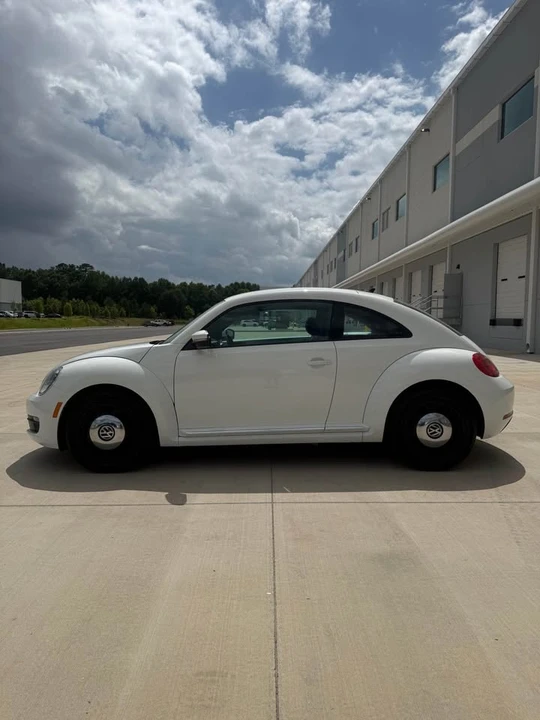 2014 Volkswagen A5 Beetle - Image 9 of 14