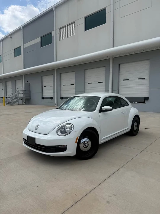 2014 Volkswagen A5 Beetle - Image 2 of 14