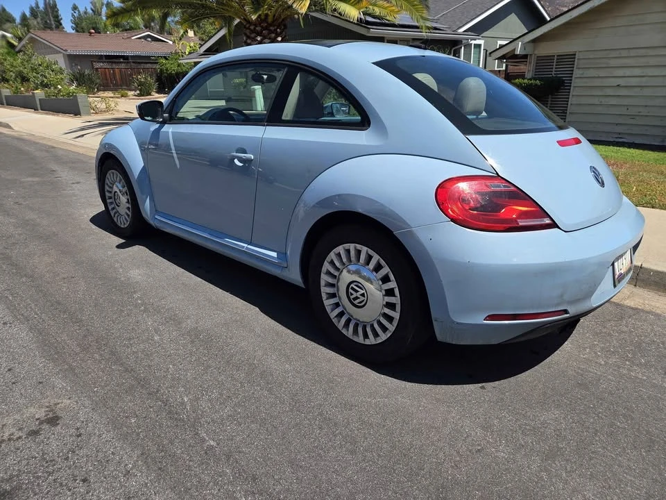 2014 Volkswagen A5 Beetle - Image 3 of 9