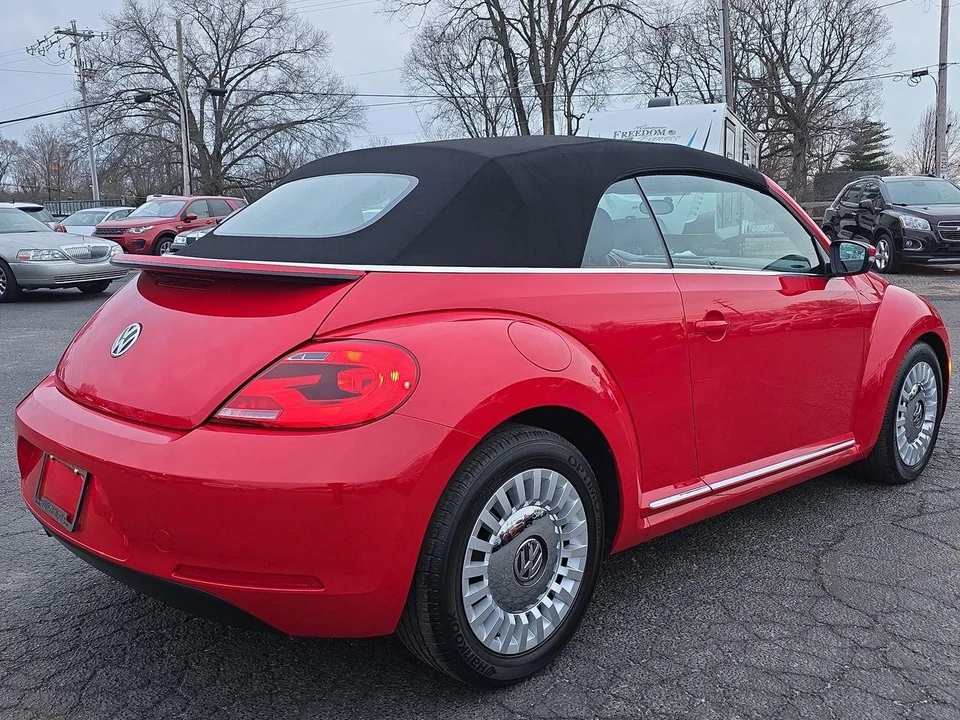 2014 Volkswagen A5 Beetle - Image 2 of 12