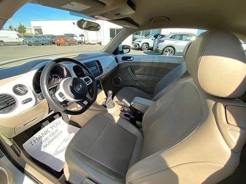 2014 Volkswagen A5 Beetle - Image 9 of 16