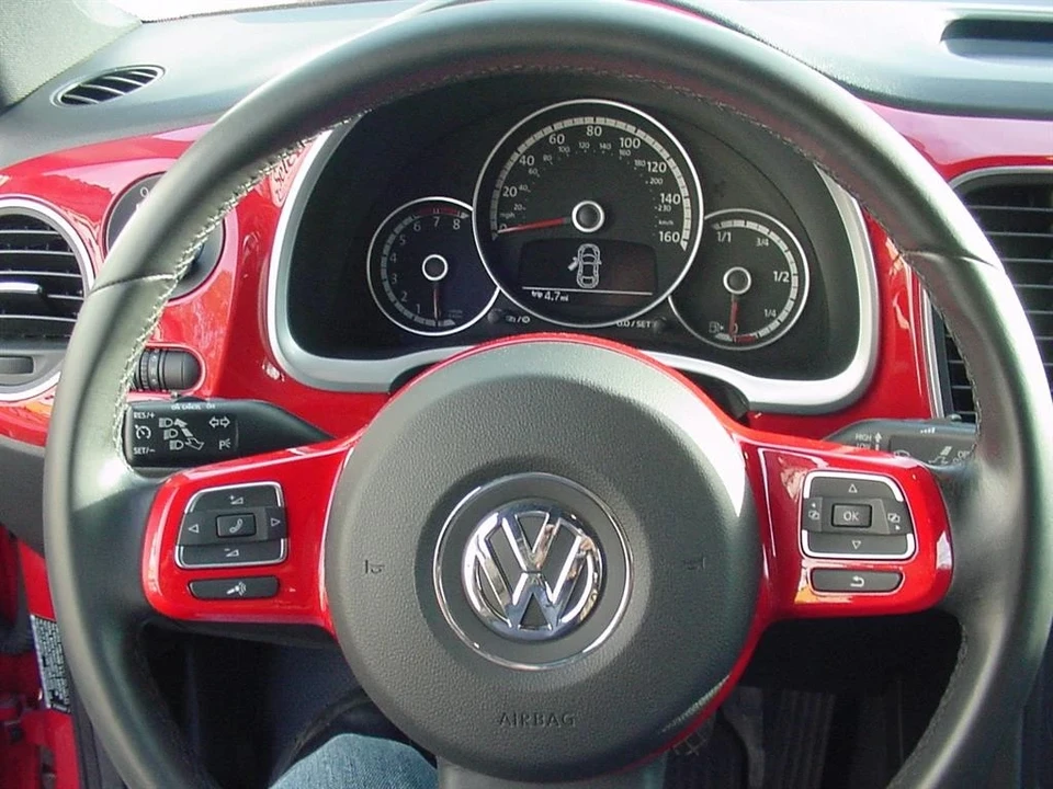 2014 Volkswagen A5 Beetle - Image 6 of 12