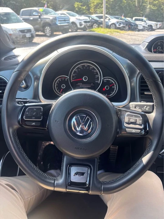 2014 Volkswagen A5 Beetle - Image 7 of 11