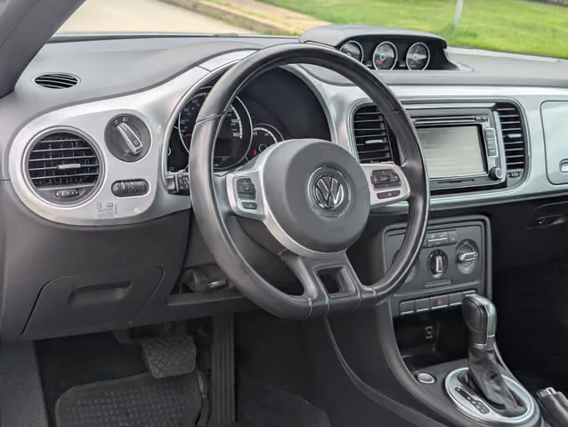 2014 Volkswagen A5 Beetle - Image 7 of 13