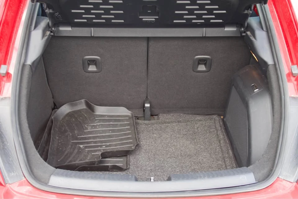 2014 Volkswagen A5 Beetle - Image 8 of 14