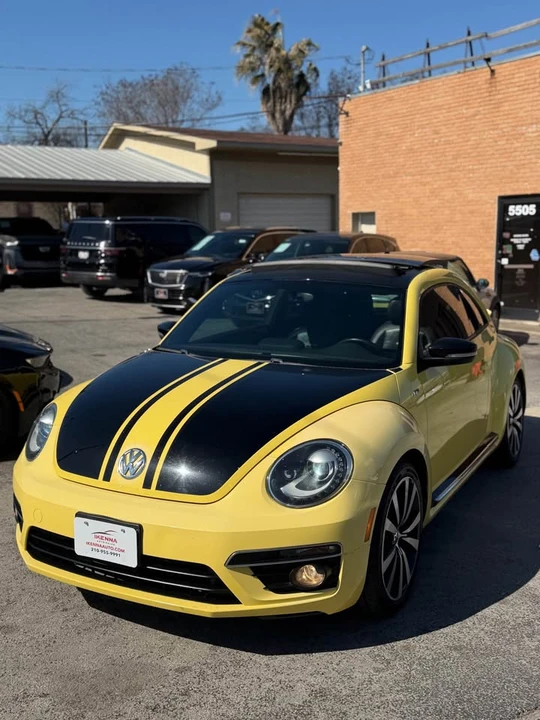 2014 Volkswagen A5 Beetle - Image 2 of 11