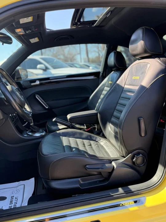 2014 Volkswagen A5 Beetle - Image 6 of 11