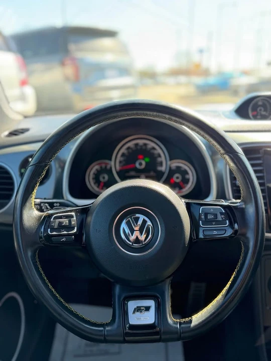 2014 Volkswagen A5 Beetle - Image 9 of 11