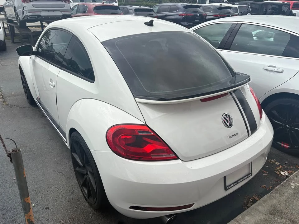 2014 Volkswagen A5 Beetle - Image 2 of 20