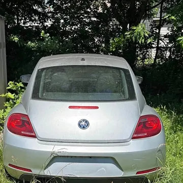 2014 Volkswagen Beetle 2.0T S