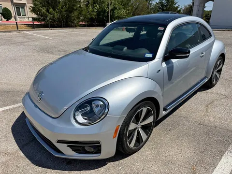 2014 Volkswagen Beetle 2.0T Turbo Hatchback 2D