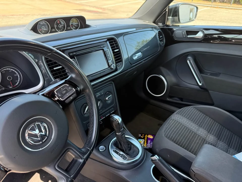 2014 Volkswagen A5 Beetle - Image 9 of 12