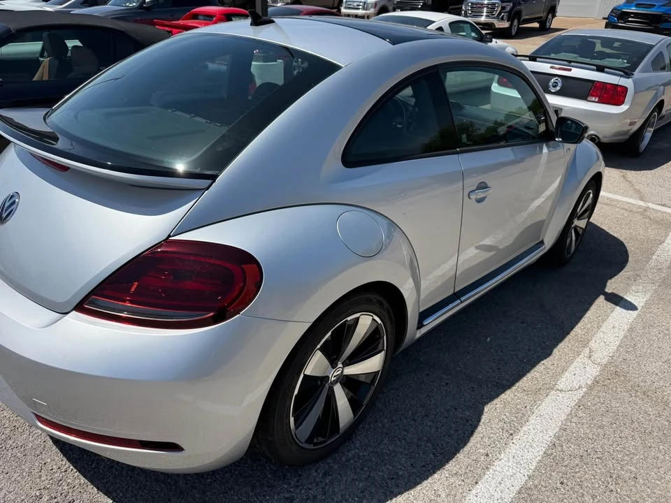 2014 Volkswagen A5 Beetle - Image 6 of 12