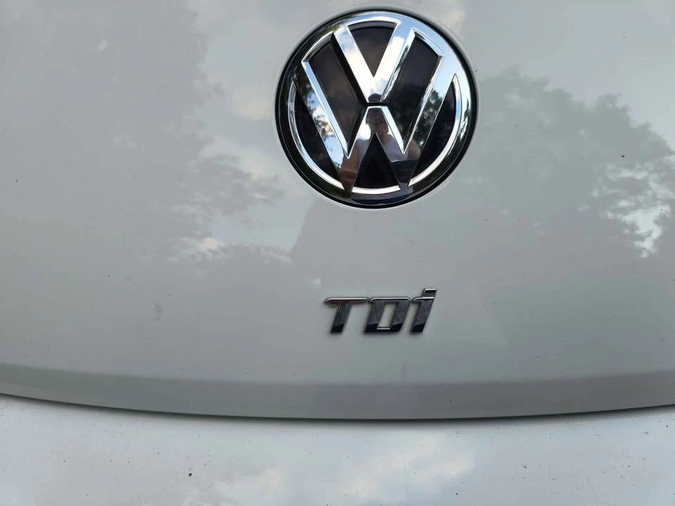 2014 Volkswagen A5 Beetle - Image 9 of 16