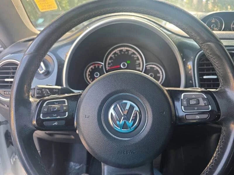2014 Volkswagen A5 Beetle - Image 8 of 12