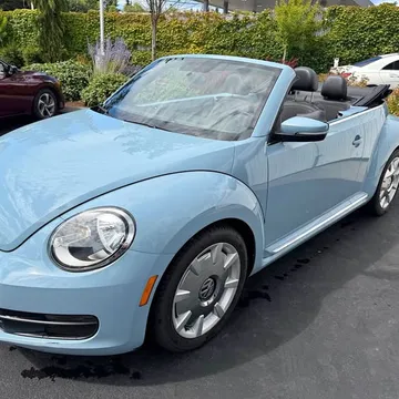 2014 Volkswagen Beetle 2.5L Convertible 2D