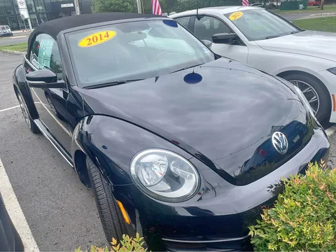 2014 Volkswagen Beetle 2.5L Convertible 2D