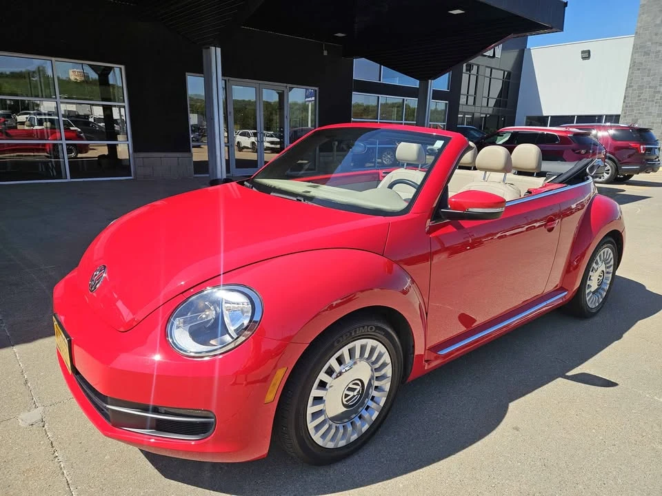 2014 Volkswagen A5 Beetle - Image 2 of 8