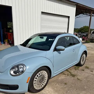 2014 Volkswagen Beetle 2.5L Entry Hatchback 2D