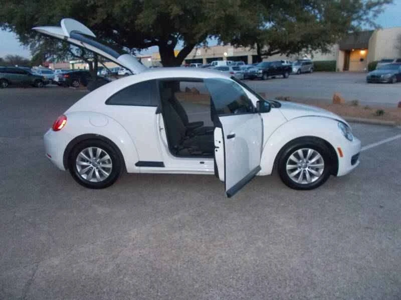 2014 Volkswagen A5 Beetle - Image 5 of 20