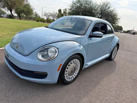 2014 Volkswagen Beetle 2.5L Entry Hatchback 2D