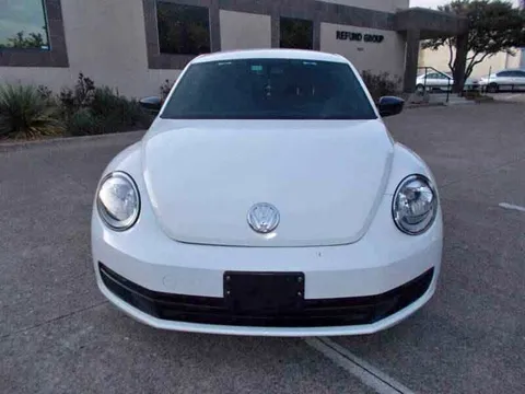 2014 Volkswagen Beetle 2.5L Entry Hatchback