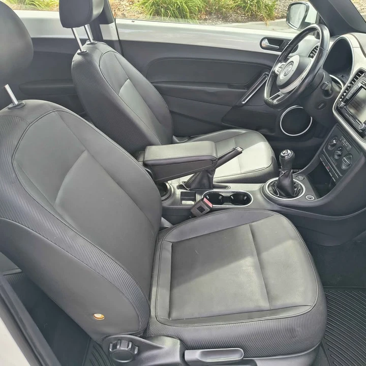 2014 Volkswagen A5 Beetle - Image 9 of 9