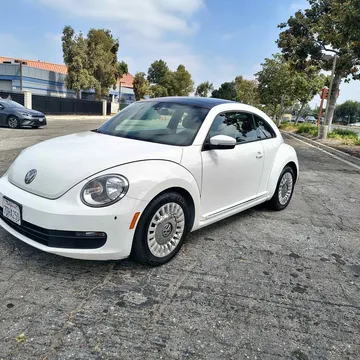 2014 Volkswagen Beetle 2.5L Entry Hatchback 2D