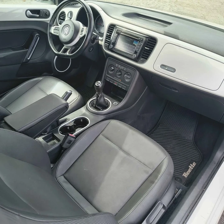 2014 Volkswagen A5 Beetle - Image 6 of 9