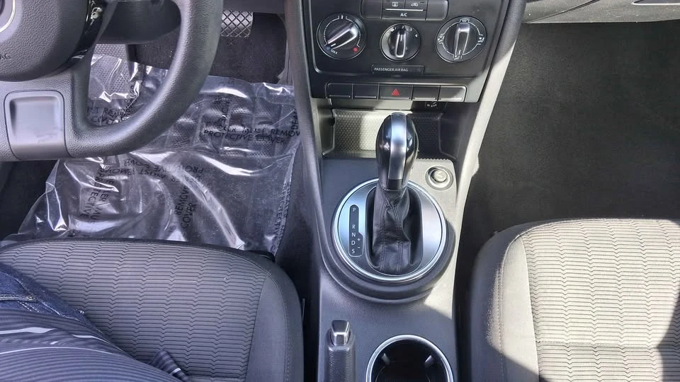 2014 Volkswagen A5 Beetle - Image 12 of 15