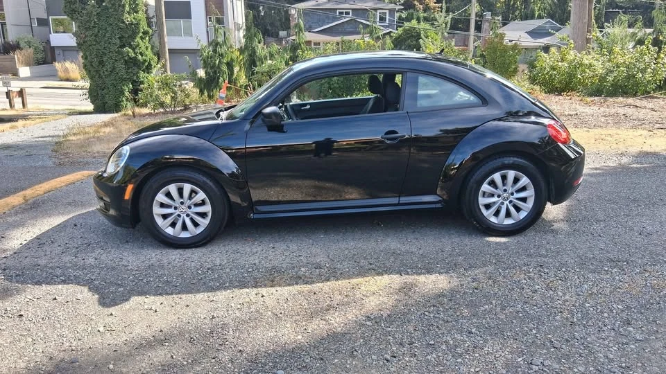 2014 Volkswagen A5 Beetle - Image 2 of 15