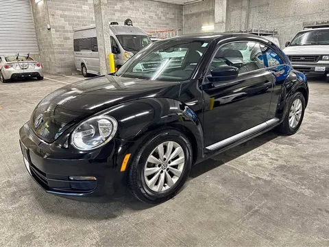 2014 Volkswagen Beetle 2.5L Entry Hatchback 2D