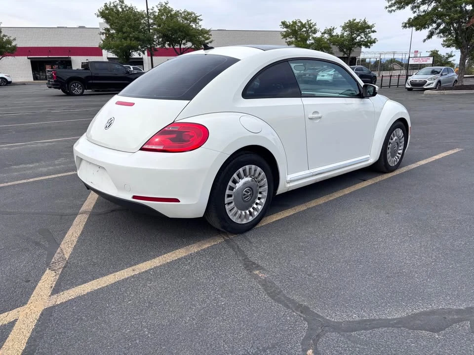 2014 Volkswagen A5 Beetle - Image 4 of 10