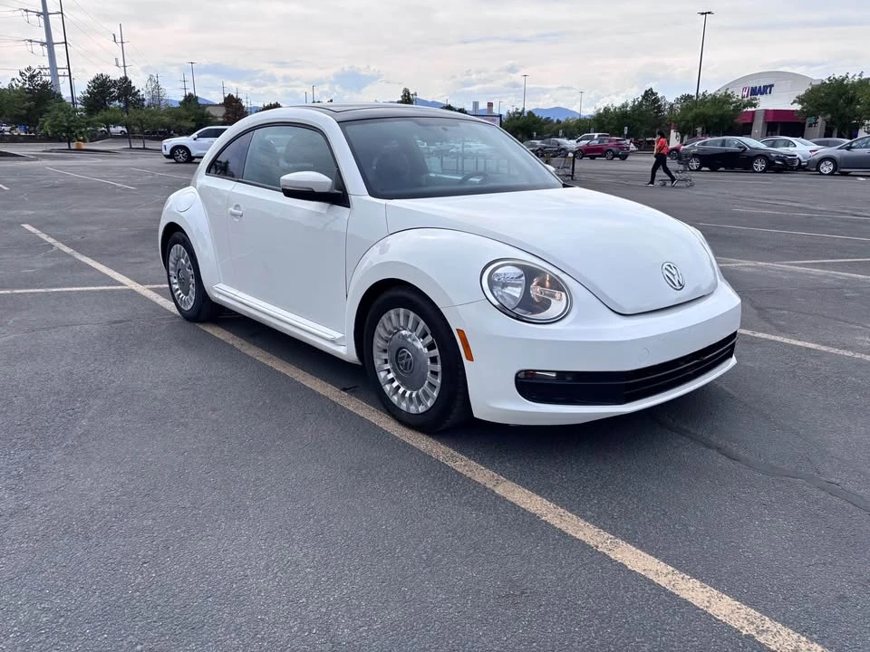 2014 Volkswagen A5 Beetle - Image 3 of 10