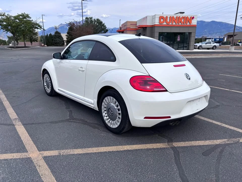 2014 Volkswagen A5 Beetle - Image 5 of 10