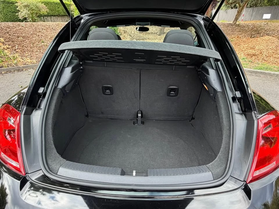 2014 Volkswagen A5 Beetle - Image 11 of 17