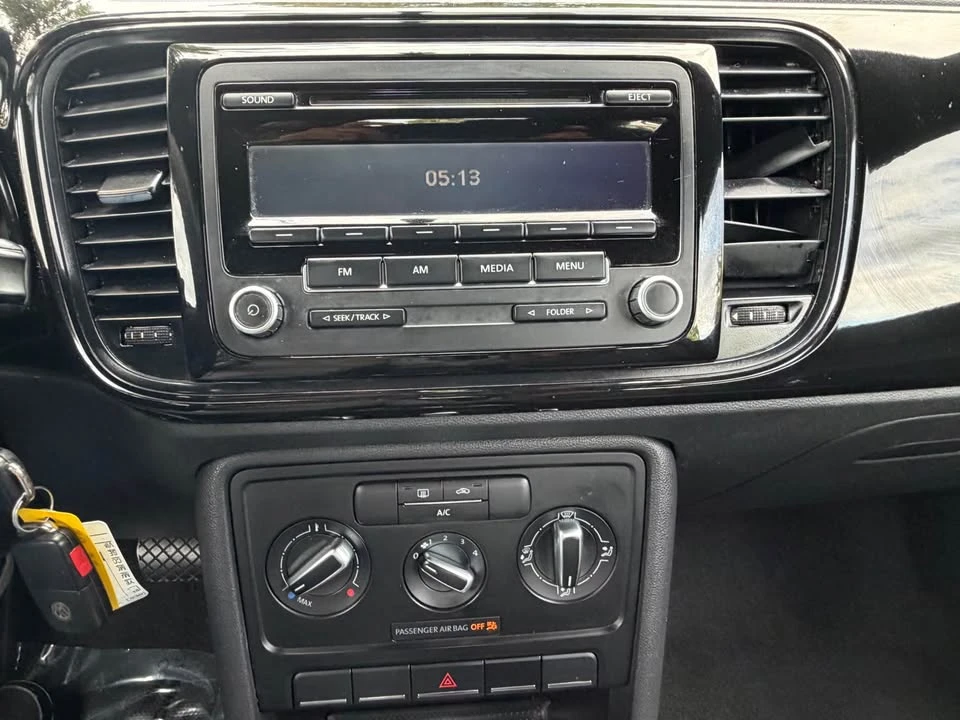 2014 Volkswagen A5 Beetle - Image 16 of 17