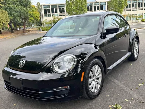 2014 Volkswagen Beetle 2.5L Entry Hatchback 2D