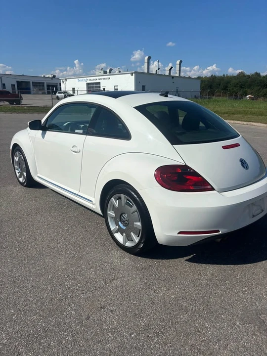 2014 Volkswagen A5 Beetle - Image 5 of 8