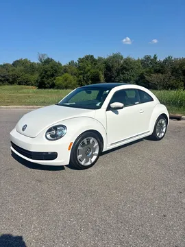 2014 Volkswagen Beetle 2.5L Fender Edition Hatchback 2D