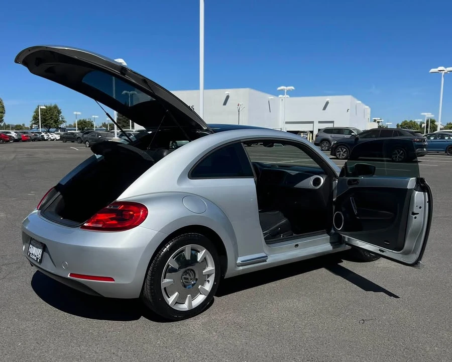 2014 Volkswagen A5 Beetle - Image 6 of 13