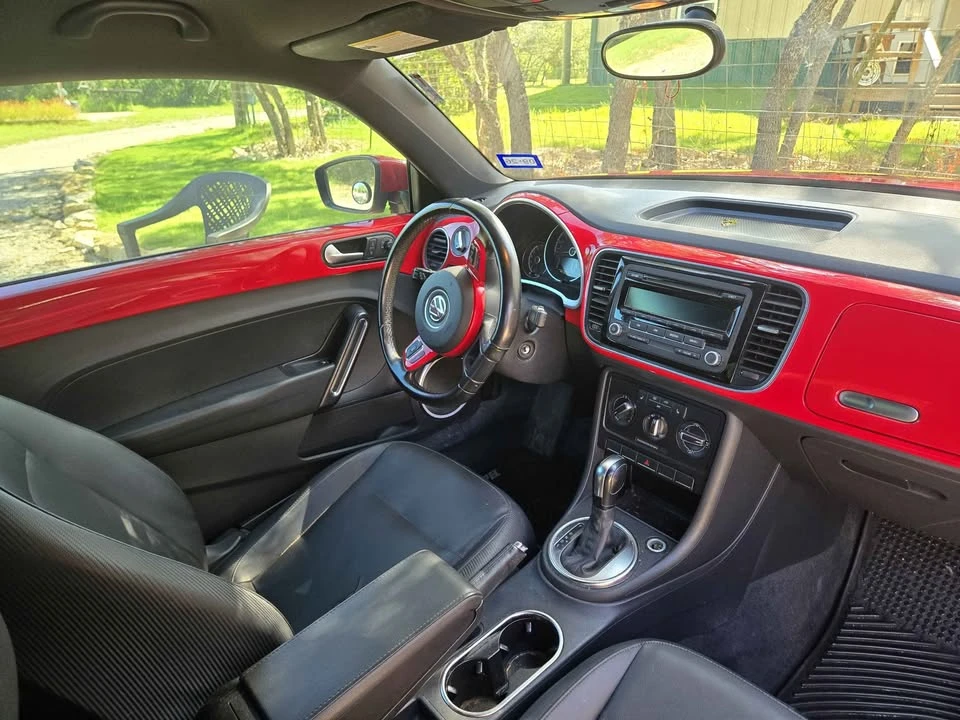 2014 Volkswagen A5 Beetle - Image 8 of 19